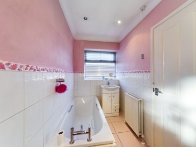 Images for Cedar Avenue, Ruislip EAID:b9cf9a6341721e4306062d41b82928d4 BID:2