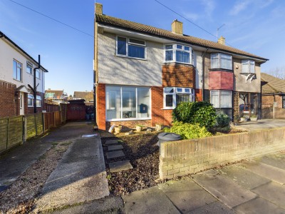 Images for Cedar Avenue, Ruislip EAID:b9cf9a6341721e4306062d41b82928d4 BID:2