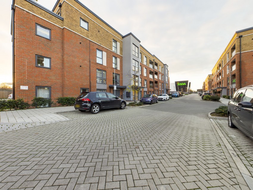 Images for Arla Place, Ruislip