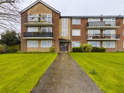 Images for Rydal Way, South Ruislip EAID:b9cf9a6341721e4306062d41b82928d4 BID:1