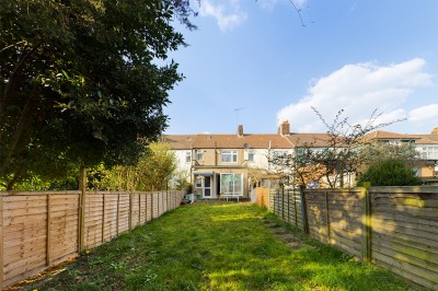 Images for Wadham Gardens, Greenford EAID:b9cf9a6341721e4306062d41b82928d4 BID:2