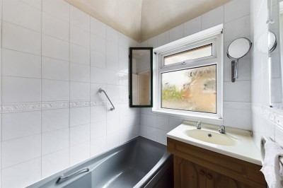 Images for Woodlands Avenue, Ruislip EAID:b9cf9a6341721e4306062d41b82928d4 BID:1