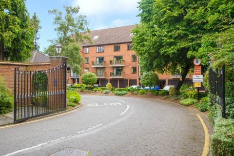 View Full Details for Winslow Close, Pinner