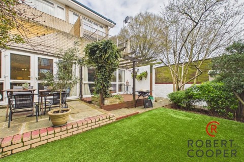 View Full Details for Victoria Road, South Ruislip