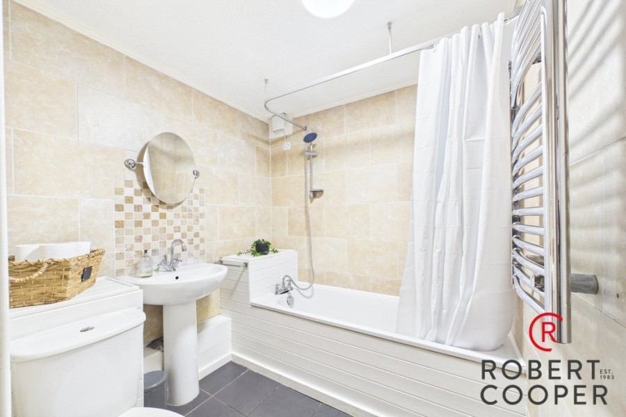 Images for Victoria Road, South Ruislip