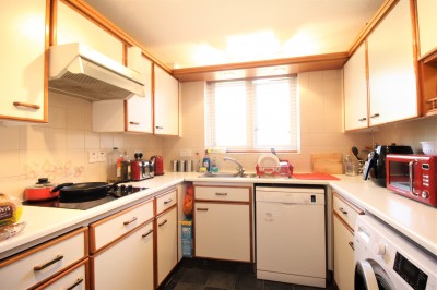 Images for Winslow Close, Pinner EAID:1378691778 BID:EAS