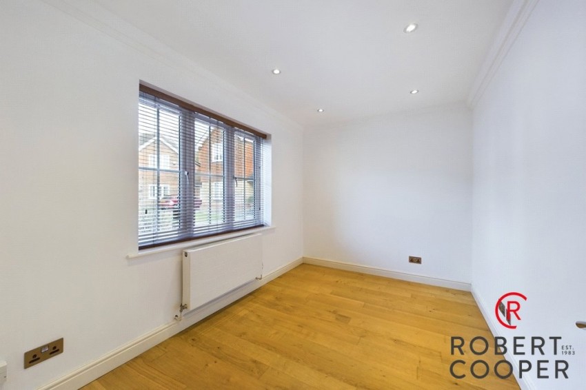 Images for Holm Grove, Hillingdon, Middlesex