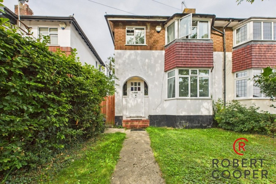 Images for Pine Gardens, Ruislip