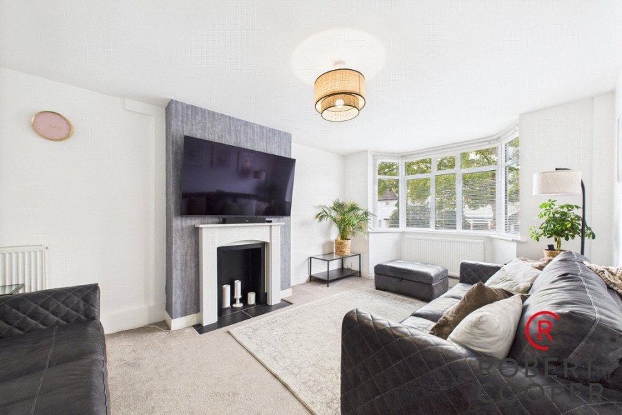 Images for Pine Gardens, Ruislip