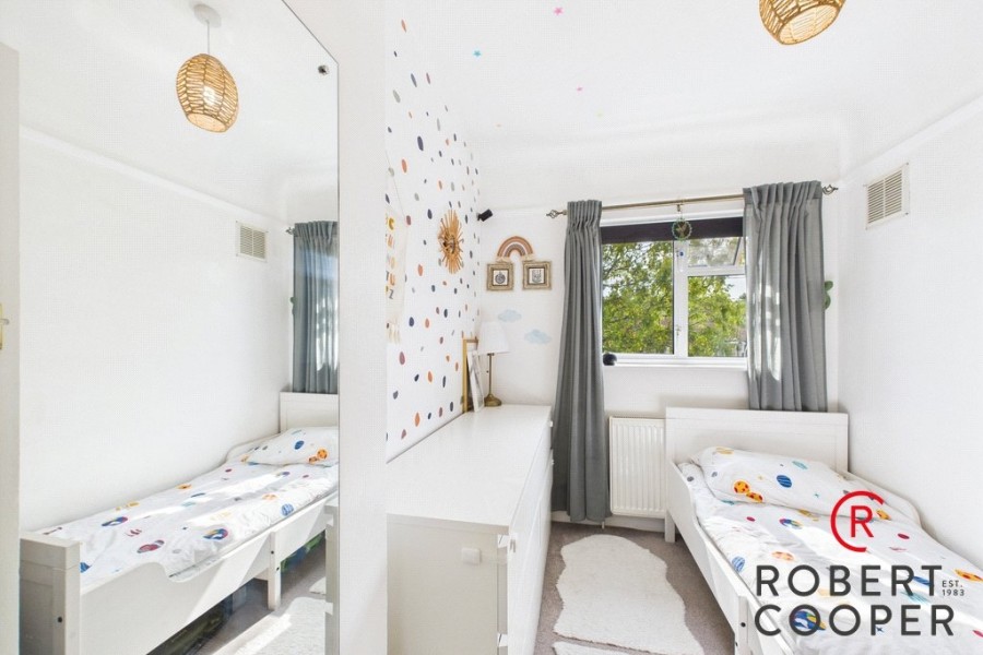 Images for Pine Gardens, Ruislip