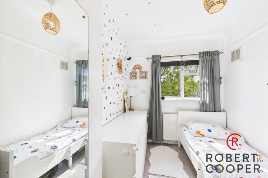 Images for Pine Gardens, Ruislip