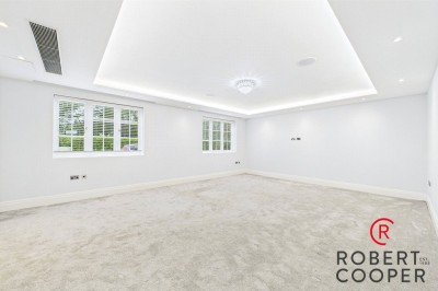 Images for The Drive, Ickenham, Uxbridge EAID:1378691778 BID:EAS