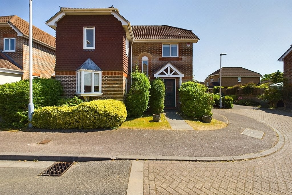 Burlington Close, Pinner, 3 bedroom, Detached House