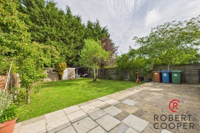 Images for Beaulieu Drive, Pinner EAID:1378691778 BID:EAS