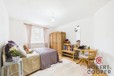 Images for Ivy Close, Pinner EAID:1378691778 BID:EAS