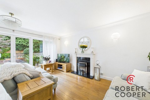 View Full Details for Farthings Close, Pinner