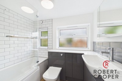 Images for Hunters Hill, Ruislip, Middlesex EAID:1378691778 BID:EAS