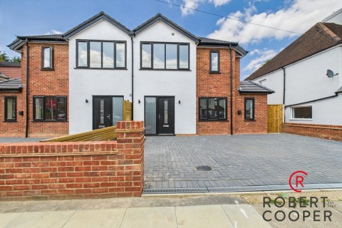 View Full Details for Acacia Avenue, Ruislip, Middlesex