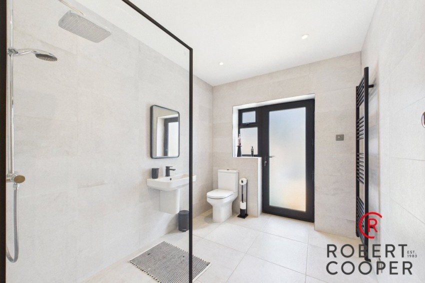 Images for Eversley Crescent, Ruislip