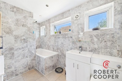 Images for Farmlands, Pinner, Middlesex EAID:1378691778 BID:EAS