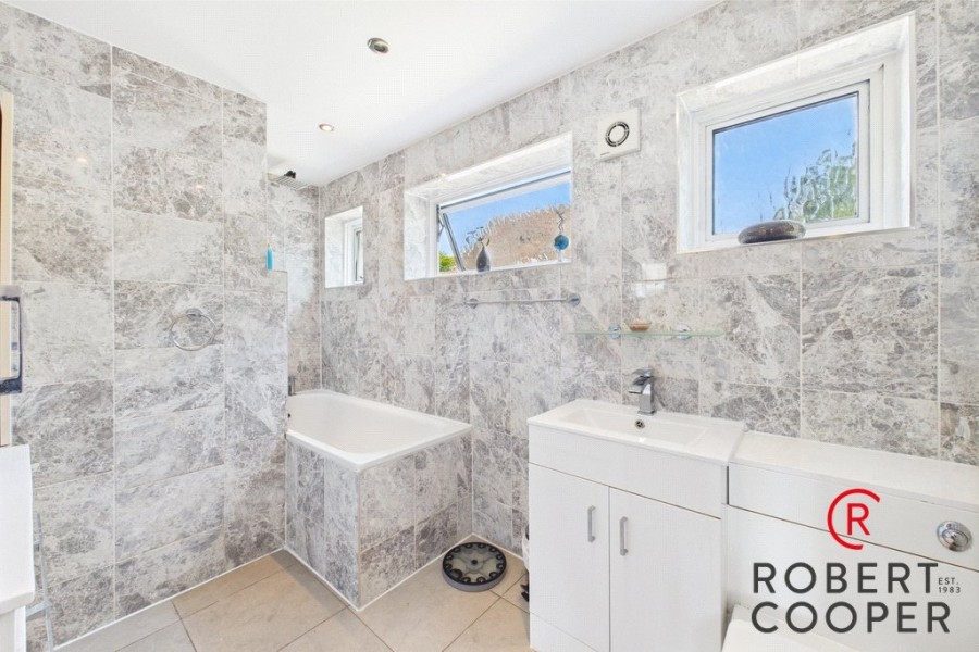 Images for Farmlands, Pinner, Middlesex