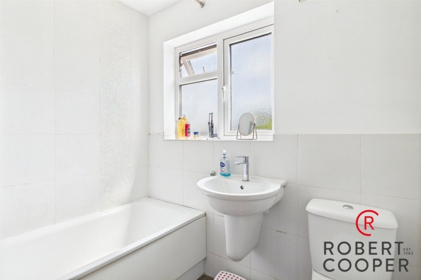 Images for West Mead, Ruislip