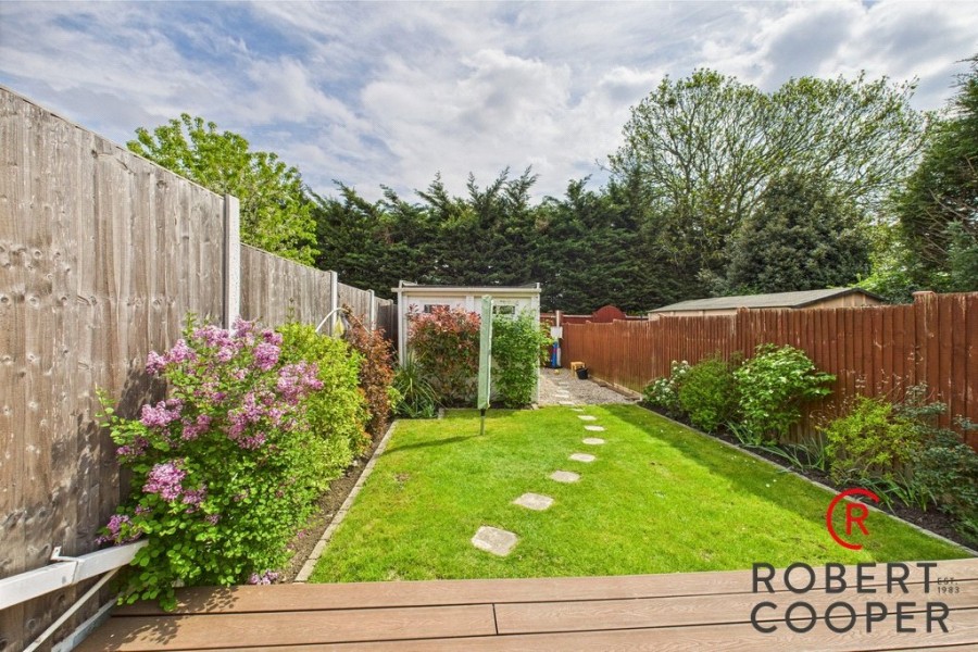 Images for West Mead, Ruislip