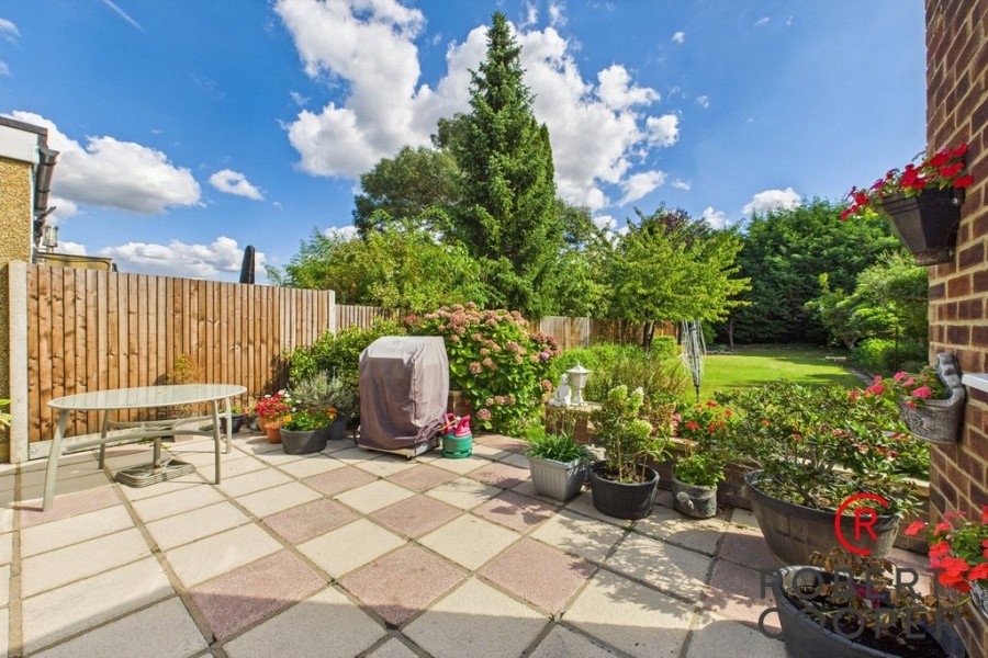 Images for Abbotsbury Gardens, Pinner