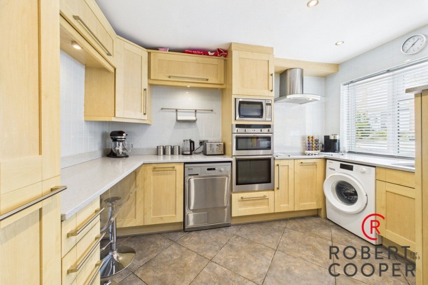 Images for Farmlands, Pinner