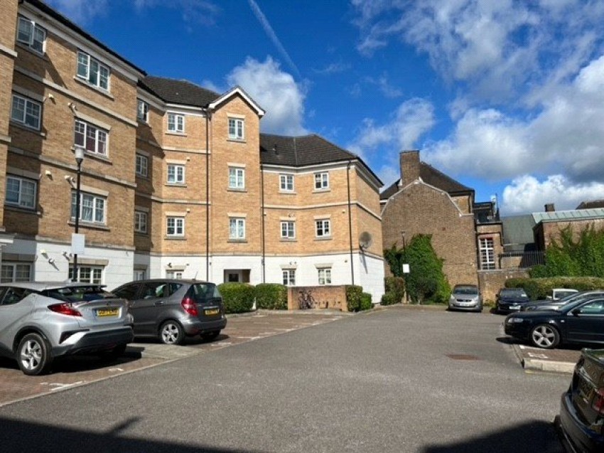 Images for Symphony Close, Edgware