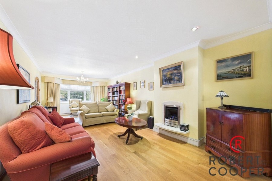 Images for Pamela Gardens, Pinner