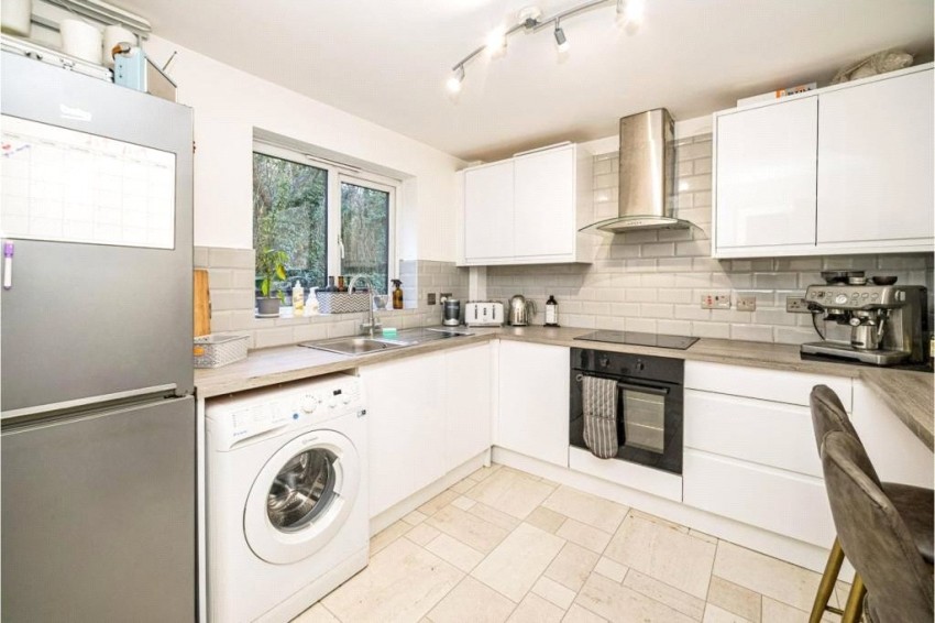 Images for Knaves Hollow, Wooburn Moor, Buckinghamshire