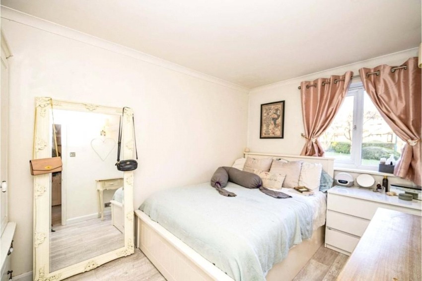 Images for Knaves Hollow, Wooburn Moor, Buckinghamshire