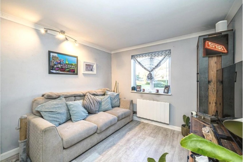 Images for Knaves Hollow, Wooburn Moor, Buckinghamshire
