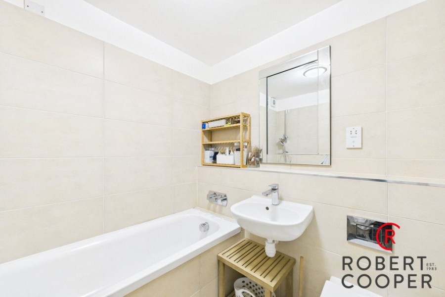 Images for Winslow Close, Eastcote