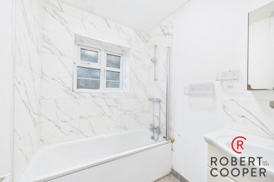 Images for Cedar Drive, Hatch End, Middlesex EAID:1378691778 BID:EAS