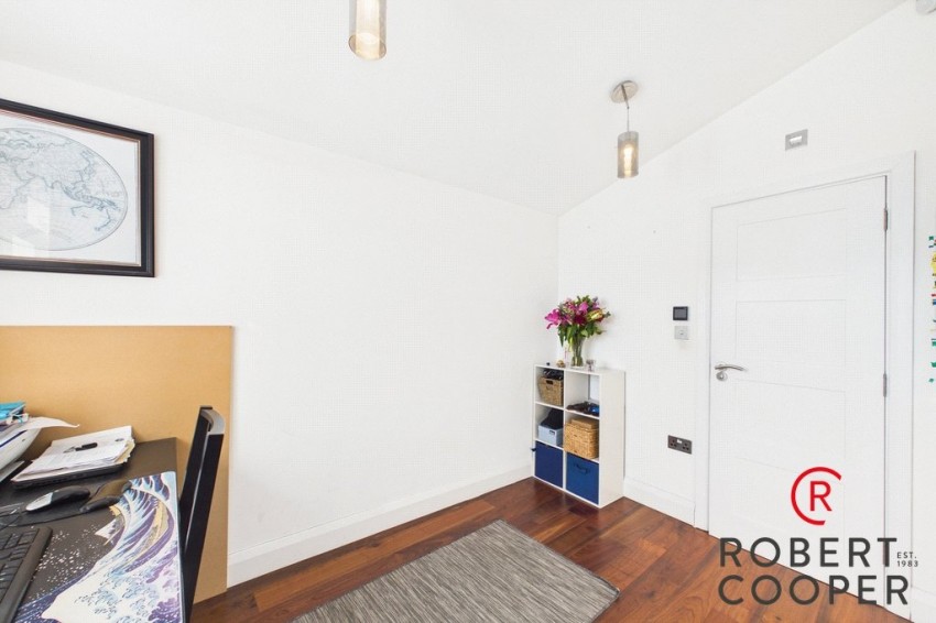 Images for Wood End Lane, Northolt