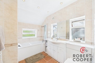 Images for Collins Drive, Eastcote EAID:1378691778 BID:EAS