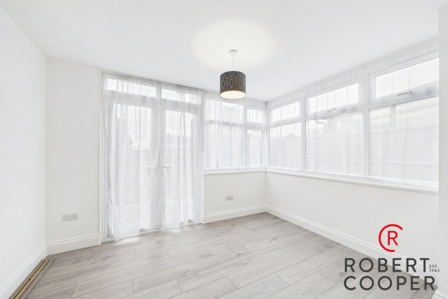 Images for Royal Crescent, South Ruislip