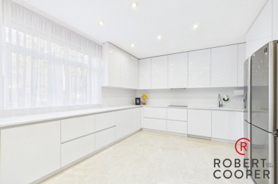 Images for Eversley Crescent, Ruislip EAID:1378691778 BID:EAS