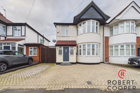 View Full Details for Abbotsbury Gardens, Pinner