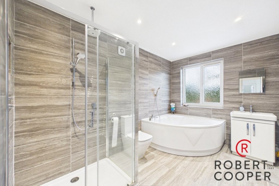 Images for Abbotsbury Gardens, Pinner