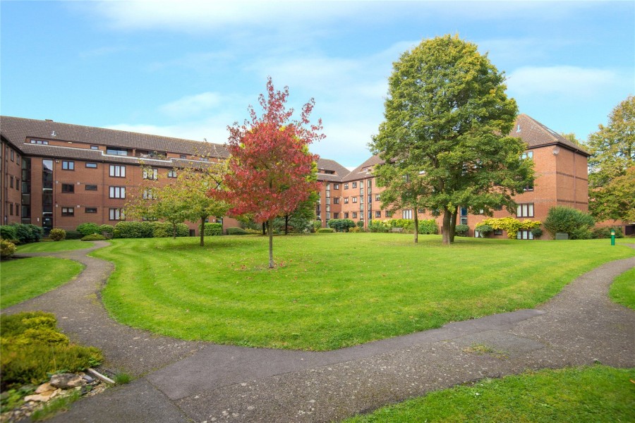 Images for The Forresters, Eastcote, Middlesex