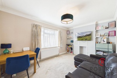 Images for Meadow Road, Pinner EAID:1378691778 BID:EAS