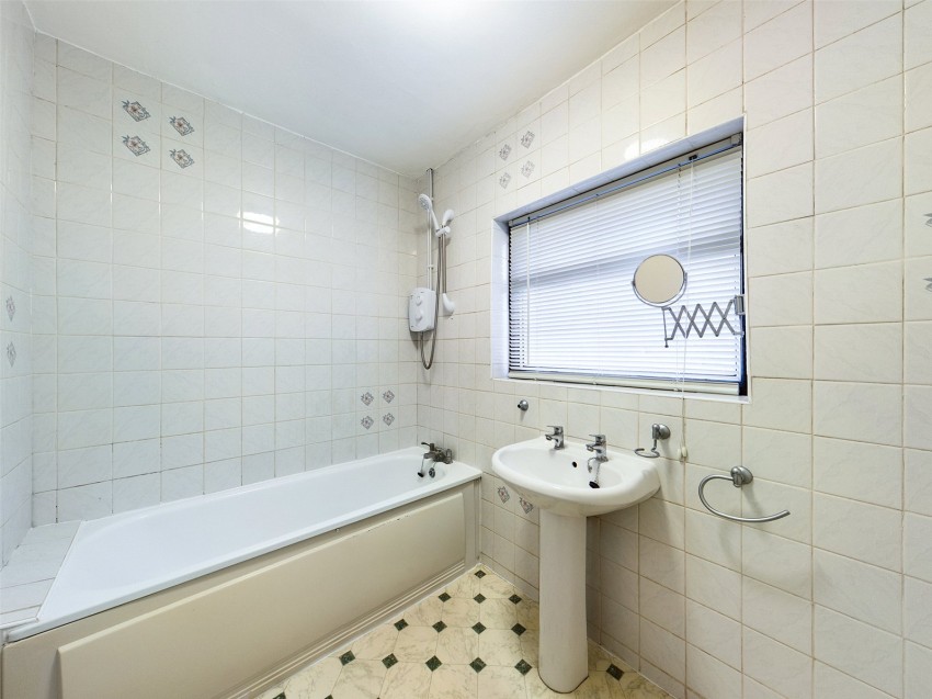 Images for The Fairway, South Ruislip