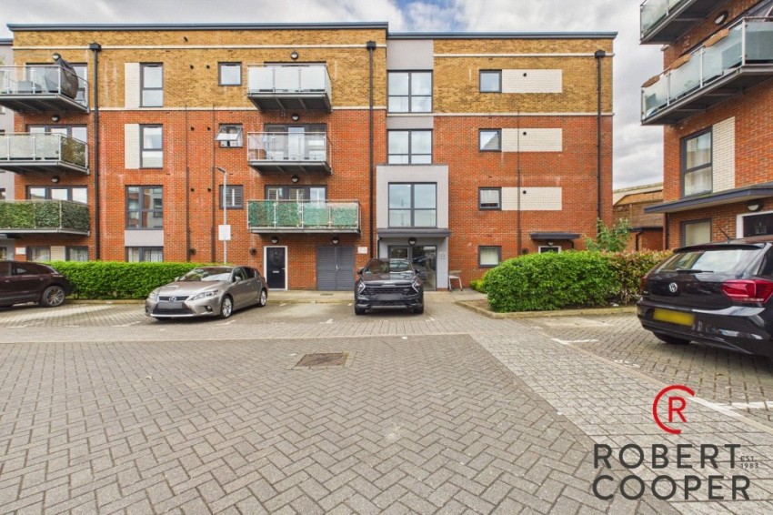Images for Arla Place, Ruislip