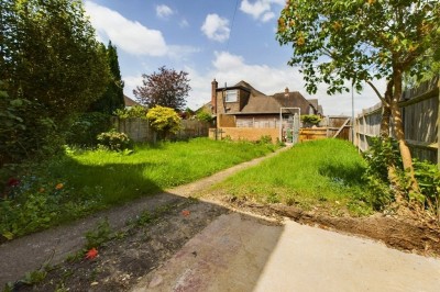 Images for Elm Avenue, Eastcote, Middlesex EAID:1378691778 BID:RUI