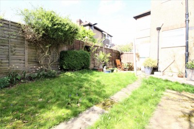 Images for Carr Road, Northolt EAID:1378691778 BID:RUI