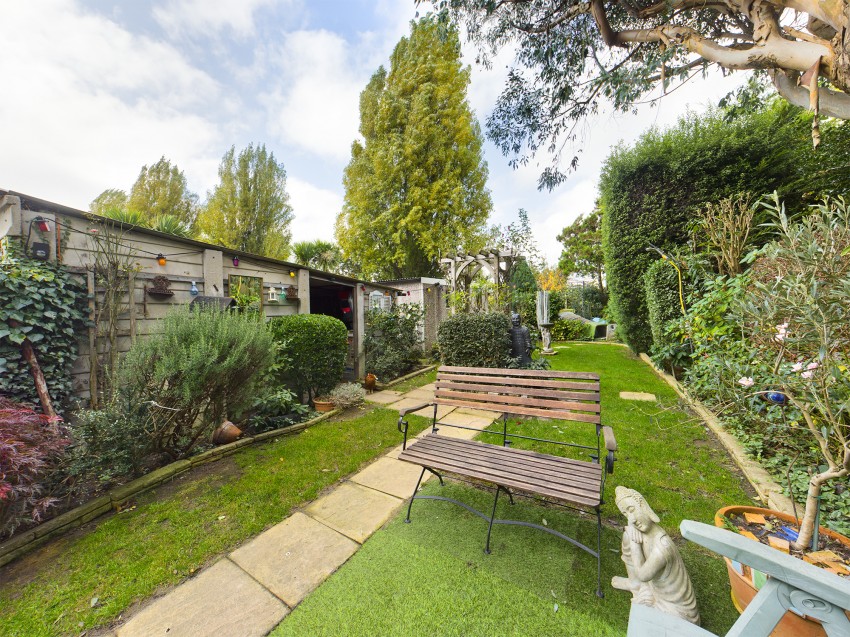 Images for The Fairway, Ruislip