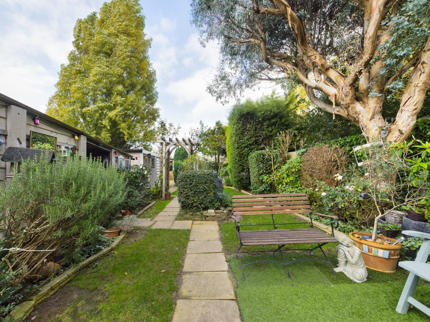 Images for The Fairway, Ruislip